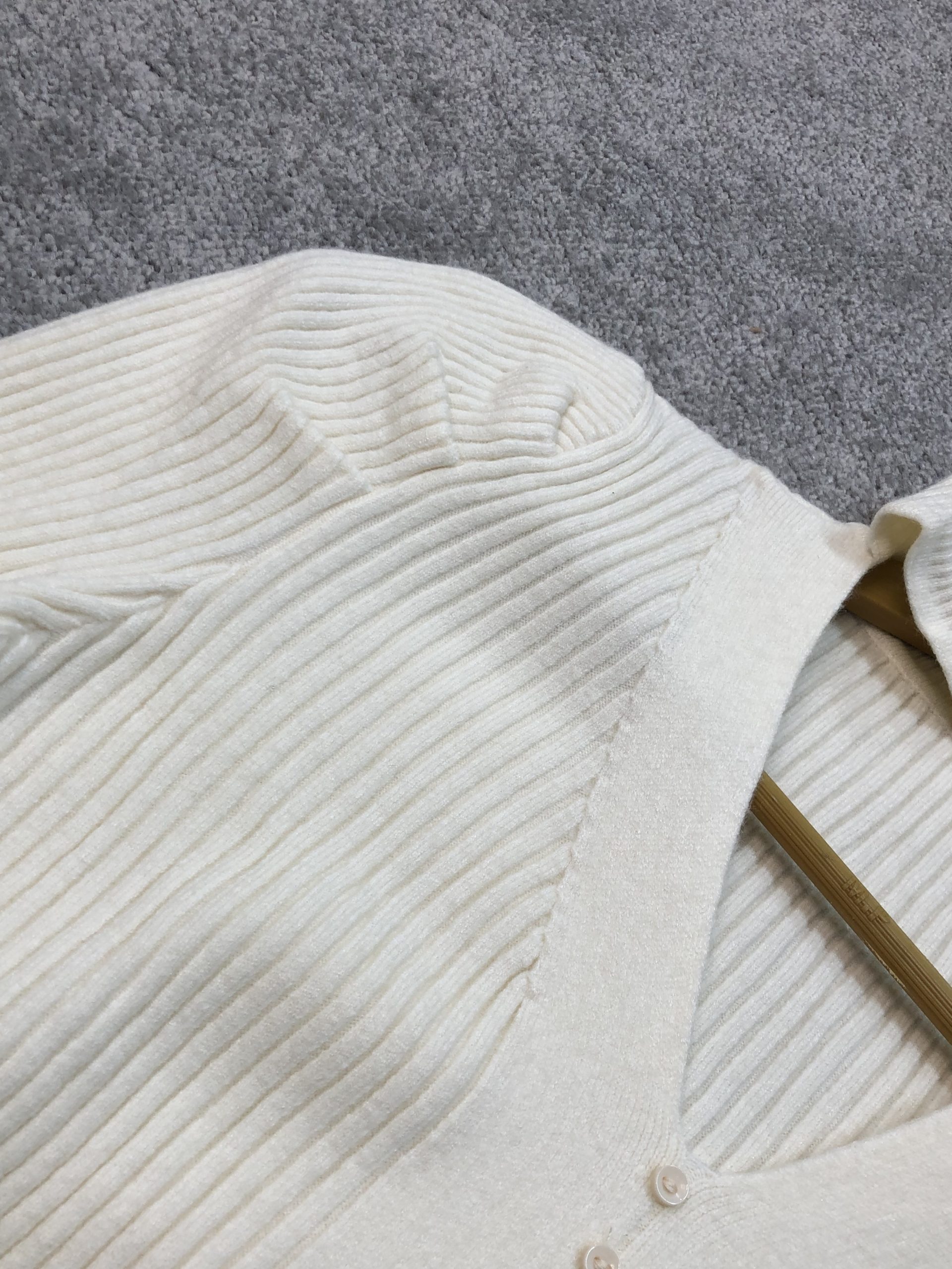 بافت یقه هفت جلو دکمه پفی (3708) - Image 8