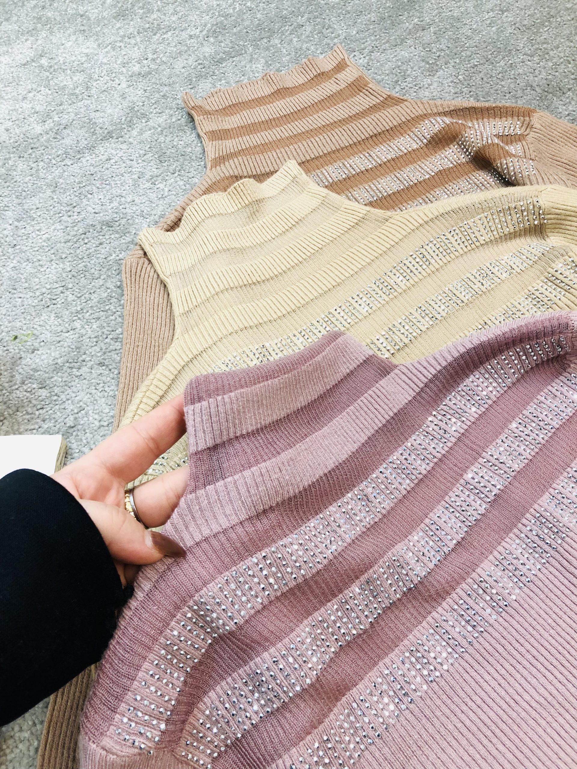 بافت بالانگین دار یقه اسکی(3725) - Image 2