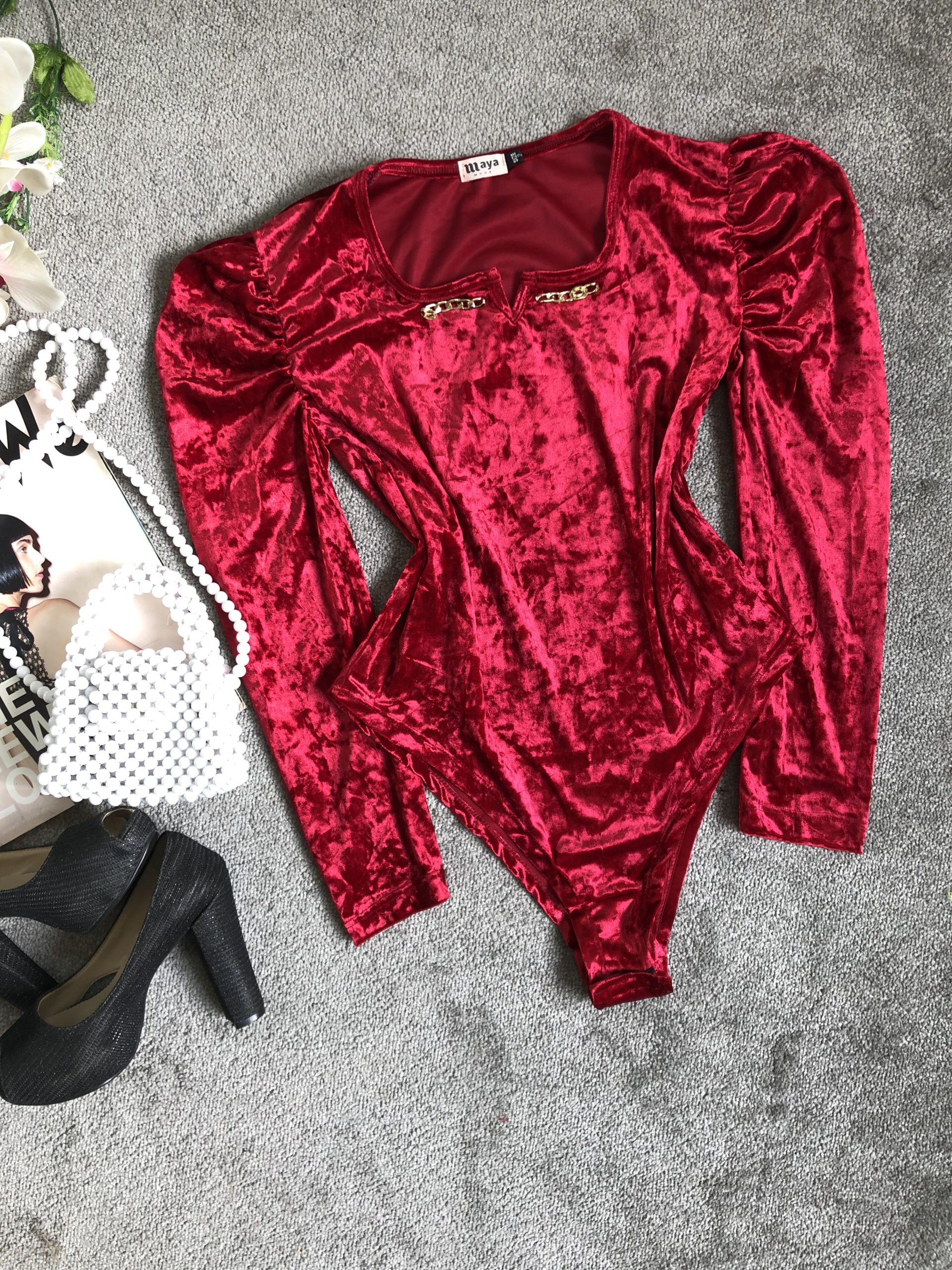 بادی مخمل قرمز زنجیردار(2884)